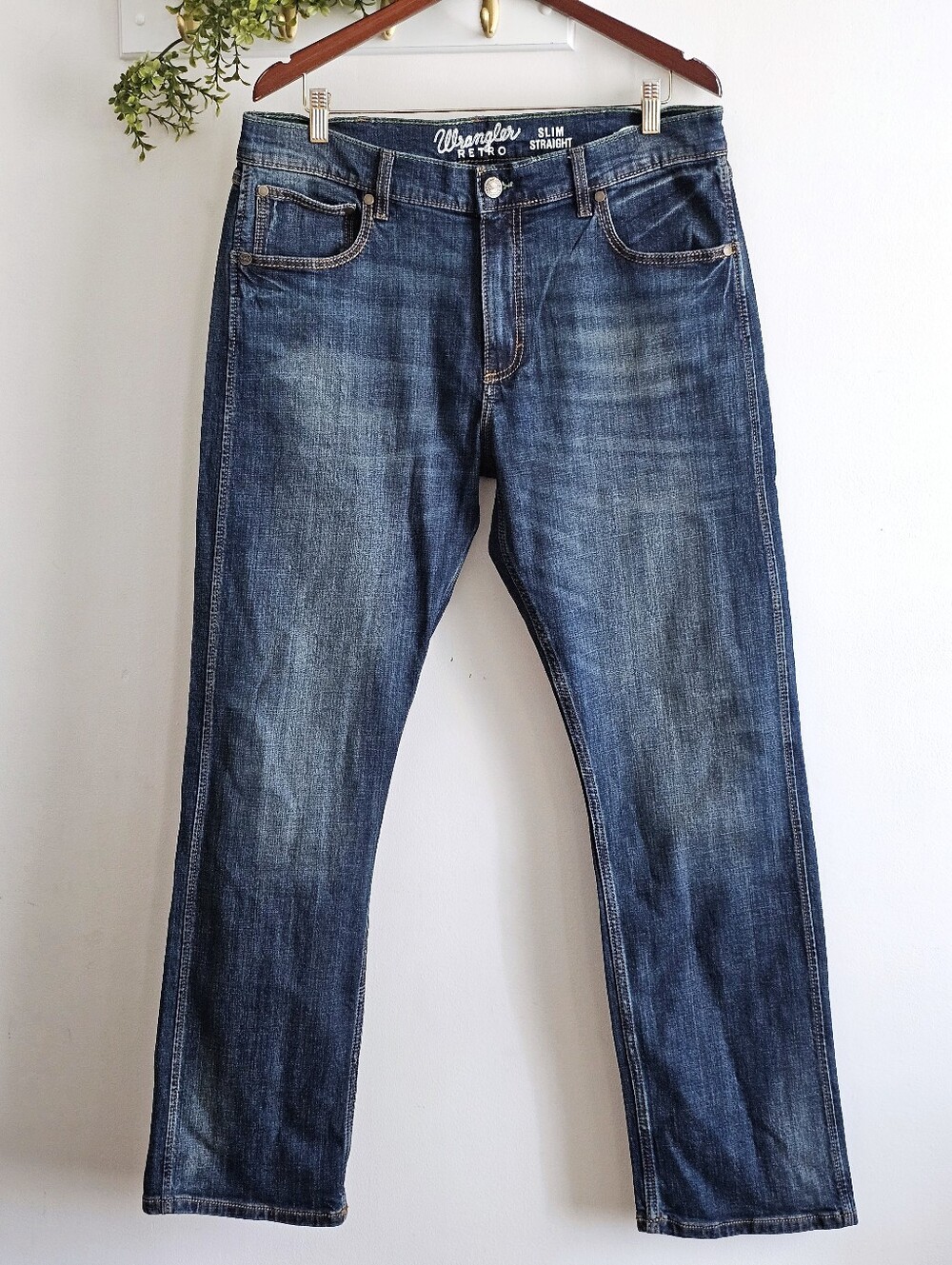 Wrangler Retro Slim Straight Jeans Men’s 35x32 Medium Wash Stretch Denim Cowboy